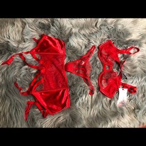 Red lingerie set